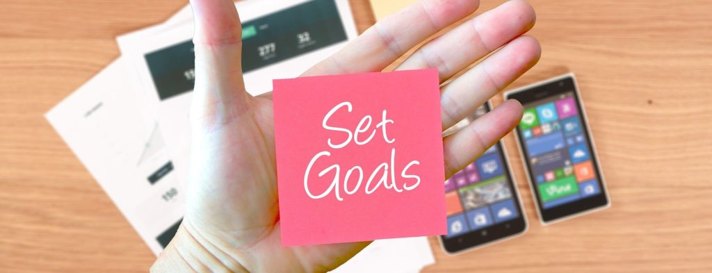 Setting goals is important to become motivated. 